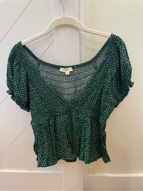La Hearts Forest Green Puff Sleeve V-Neck Peplum Blouse